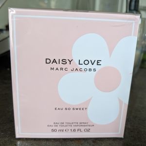 Daisy love Marc Jacobs Eau so sweet